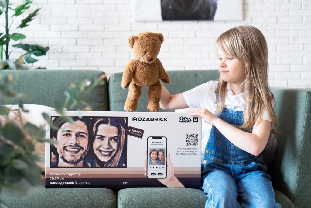 Mozabrick Color M.Bezgalīgs jūsu fotogrāfiju konstruktors.
